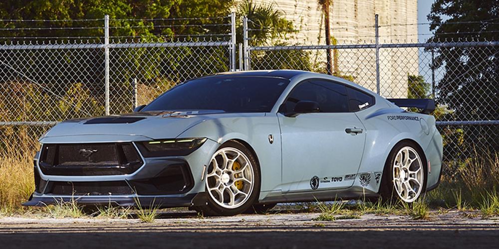 Ford Mustang American Racing AR952 GT Street